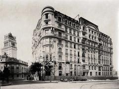 Estrugamou Building