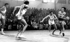 Historic friendly soccer match between Bahia Blanca city team and Yugoslavia