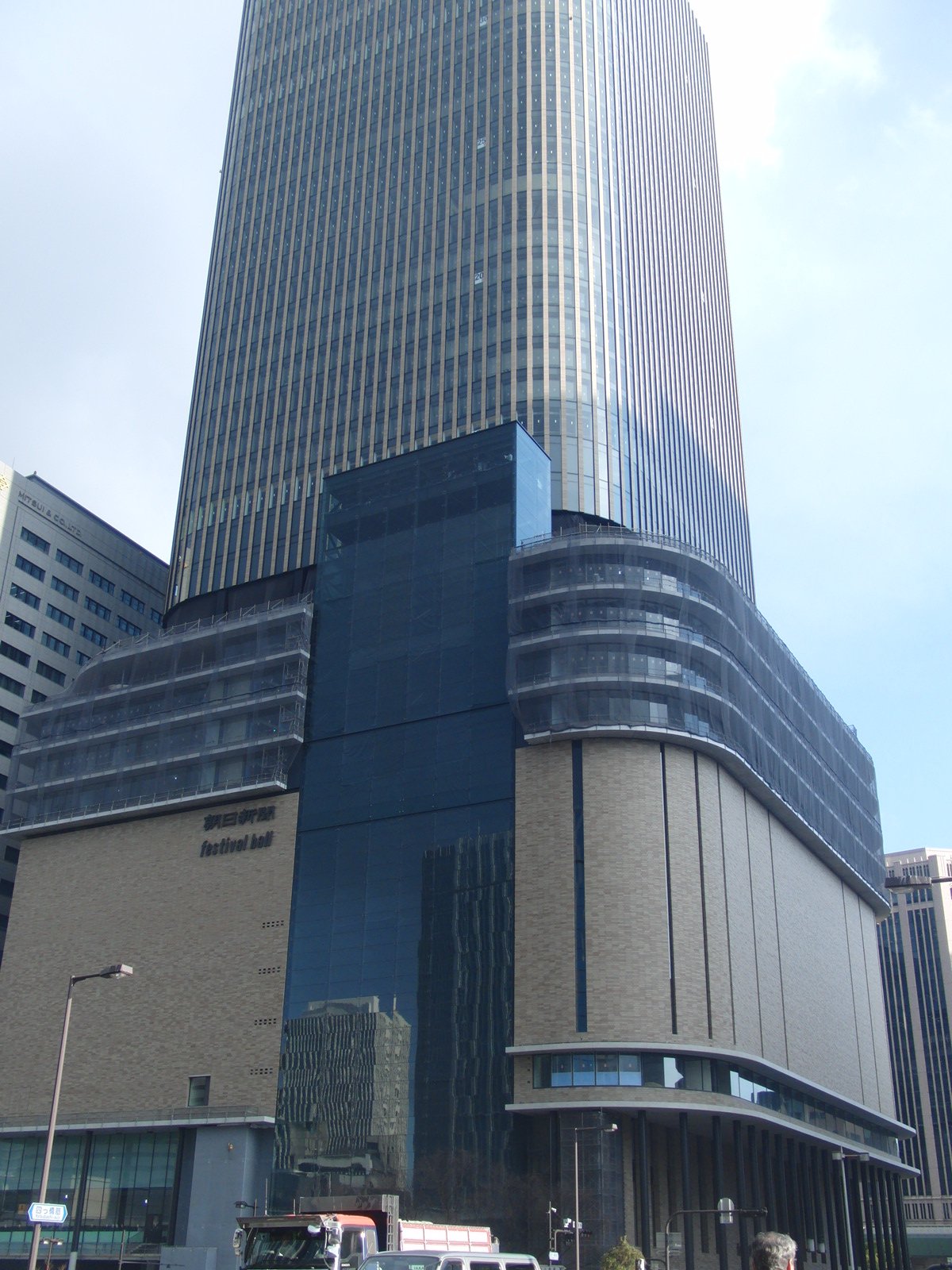 Asahi Newspaper Festival Hall under construction