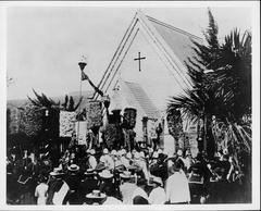Mourners gathered at the Royal Mausoleum during King Kalakaua's funeral at Mauna Ala