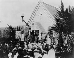 Mourners at King Kalakaua's funeral at Mauna Ala Royal Mausoleum