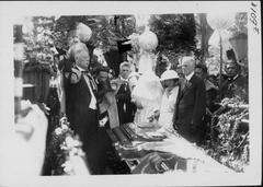 Funeral procession of Jonah Kūhiō Kalanianaʻole with traditional Hawaiian and military honors