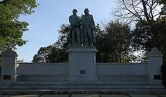 Goethe-Schiller Monument in Milwaukee by Ernst Friedrich August Rietschel, 1908