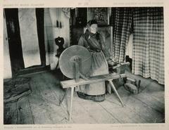 Traditional bobbin winding in Dunzenheim, craftsmanship from 1904