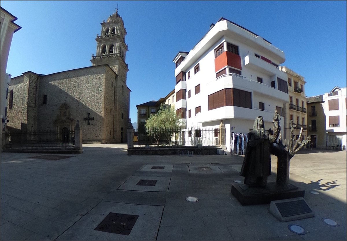 Templar statue in Plaza Virgen de la Encina, Ponferrada, Spain