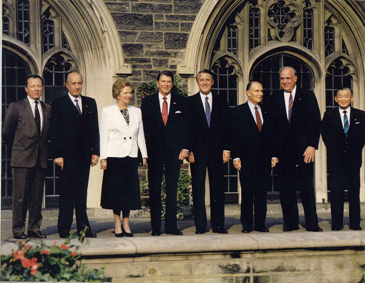 G7 Economic Summit leaders at University of Toronto Canada 1988 group photo