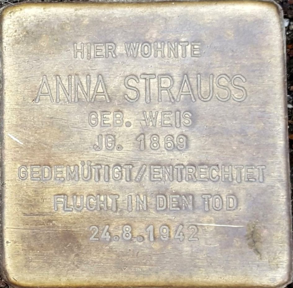 Photo of Stolperstein Dedicated To Anna Strauß Geb. Weis in Wiesbaden, Germany