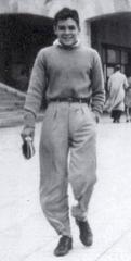 Ernesto Che Guevara on vacation in Mar del Plata Argentina around 1945