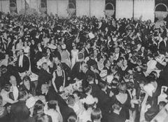 New Year's Eve dinner at Club de la Unión in 1934