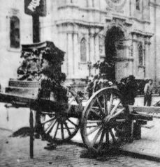 Moving the Farola de las Tres Gracias to Plaza San Martín in 1915