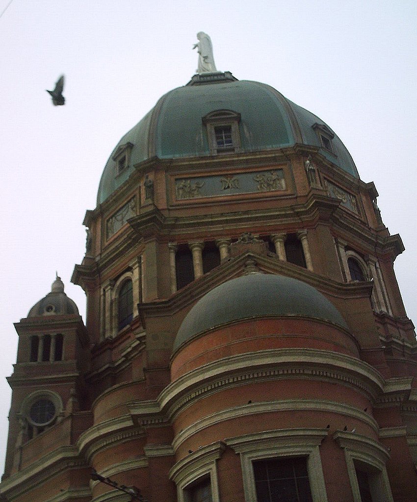 Church of the Sacred Heart of Mary in bright daylight