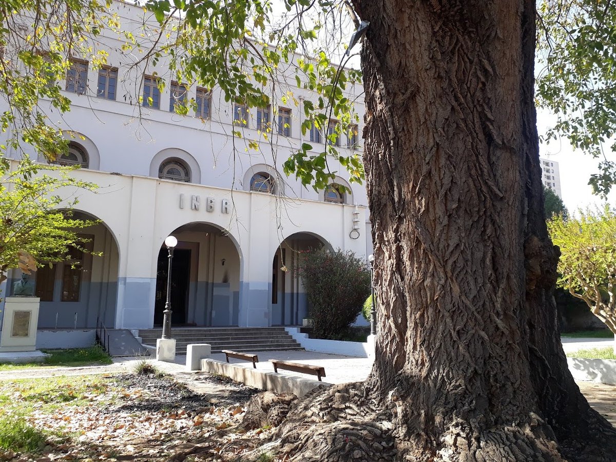 Exterior front view of Internado Nacional Barros Arana school building in September 2019