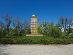 Taras Shevchenko monument in Kyiv protected from damage during shelling
