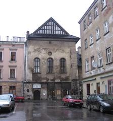 Wysoka Synagogue in Krakow with detailed facade and winter scenery