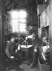 Stage workers having breakfast around 1905