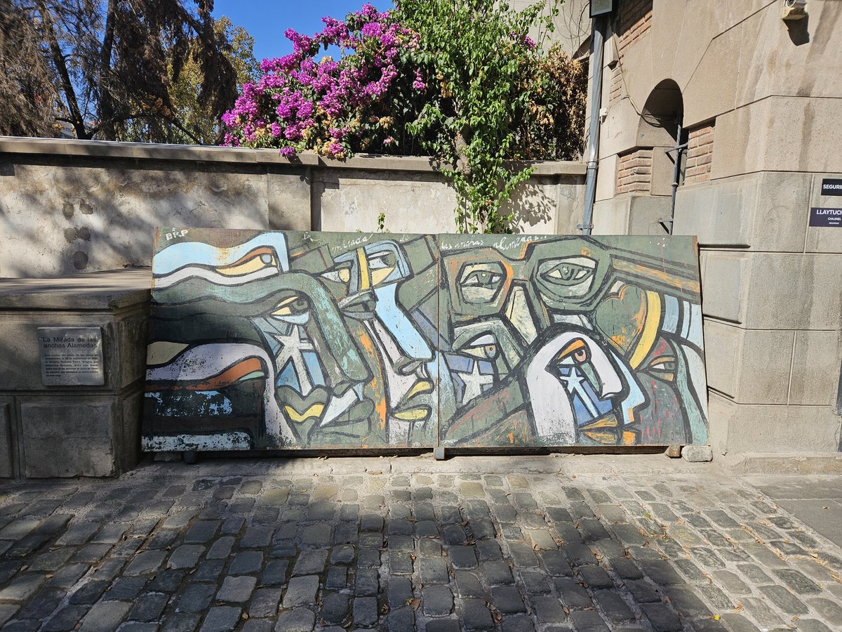 Mural de Mono González en el Museo de la Solidaridad Salvador Allende