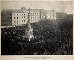 Disolución del cortejo en la plaza de Colón, historical photograph by Vizconde de Torre Almiranta