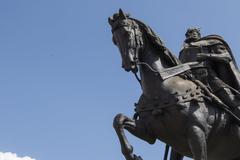 Skanderbeg Monument