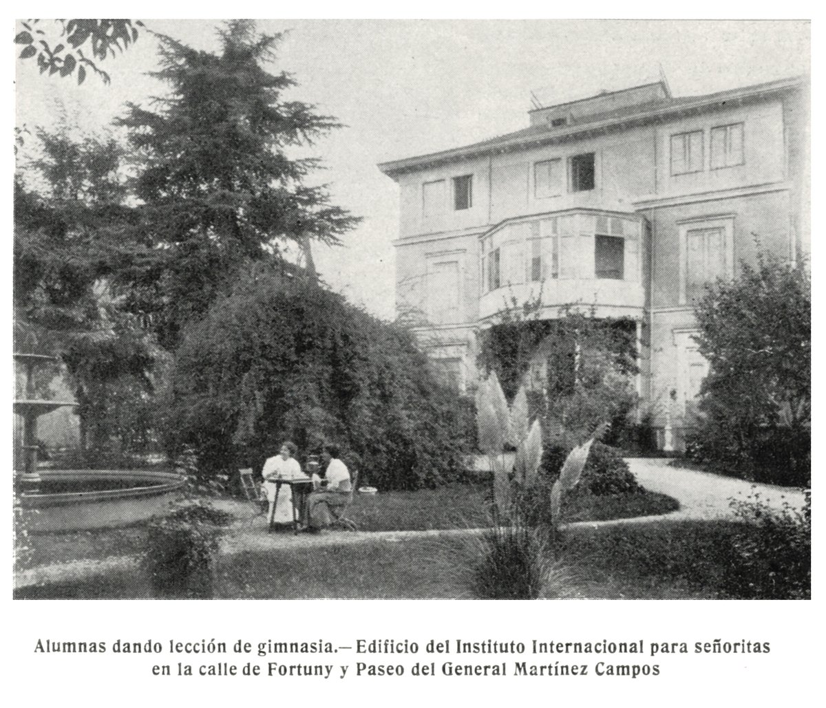 Edificio de la Residencia de Señoritas en Paseo de Martínez Campos, Madrid, 1911