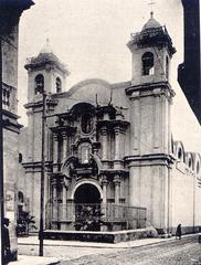 Antigua Iglesia de Santa Rosa de Lima demolished in the 1940s for Avenida Tacna expansion