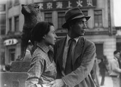 Yoshiko Kuga and Masayuki Mori in Koibumi 1953 film directed by Kinuyo Tanaka