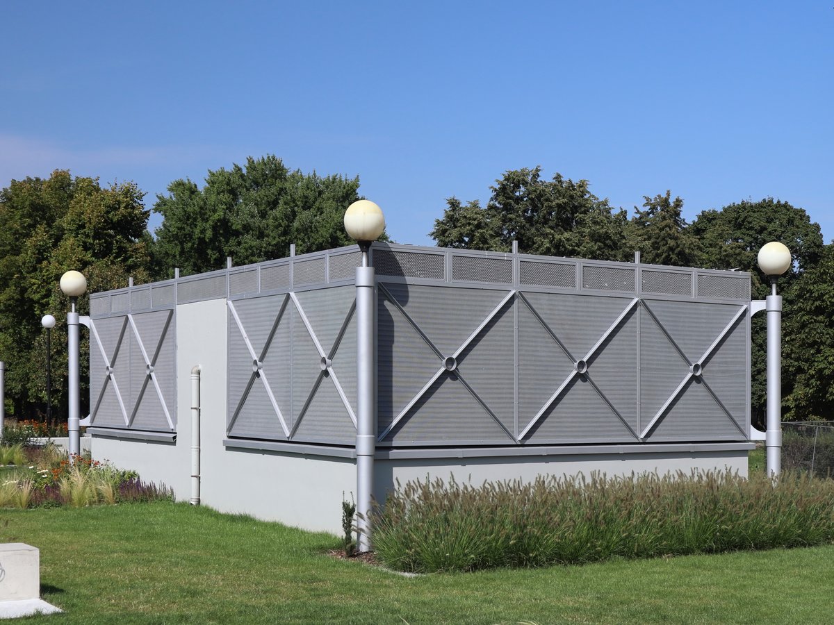 Ventilation building of Warsaw metro near Ratusz Arsenał station