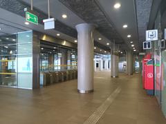 Świętokrzyska Metro Station