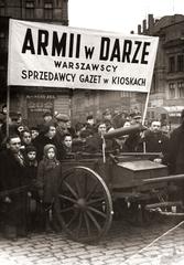 Wz. 30 machine gun funded for the Polish army by Warsaw newspaper sellers in historical black and white photo