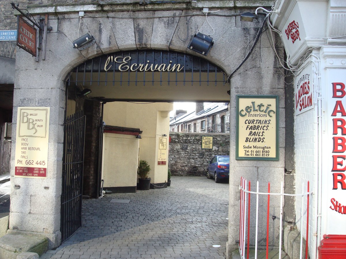 Exterior view of L'Ecrivain restaurant on Baggot Street Lower in Dublin, Republic of Ireland
