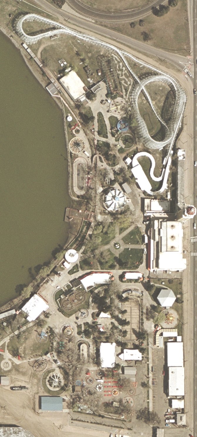 Satellite view of Lakeside Amusement Park in Colorado in April 2004