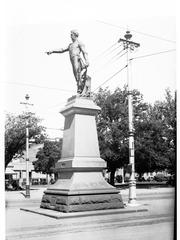 Statue of Colonel Light in Victoria Square, Adelaide