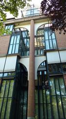 Modern architectural extension to the Staatliche Kunsthalle Karlsruhe by Heinz Mohl in 1990