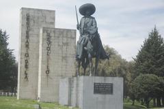 Equestrian statue of Emiliano Zapata at the entrance of Toluca