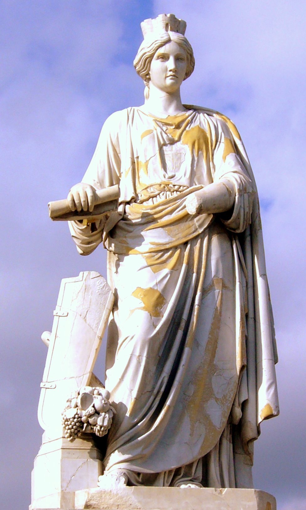 Statue with allegory of the city of Messina in Messina