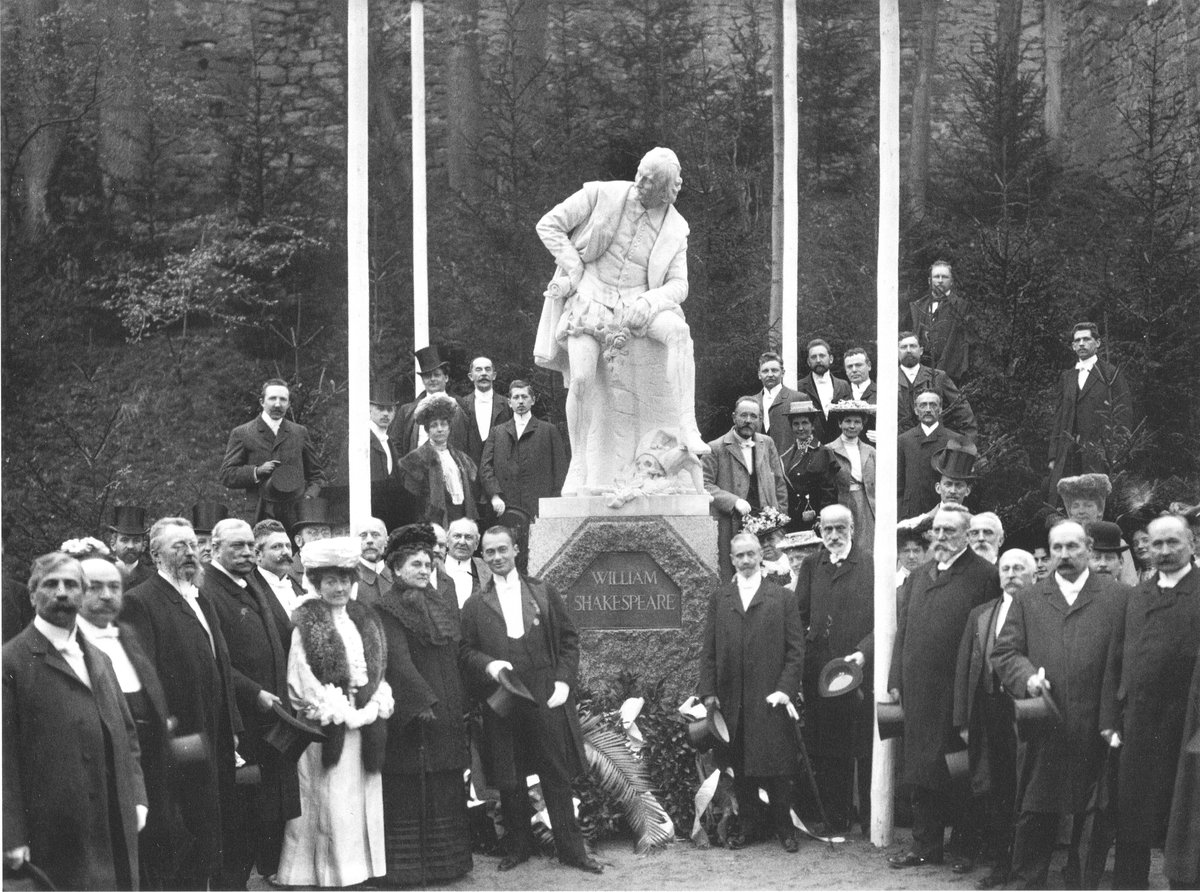 Inauguration of the Shakespeare monument in the Park an der Ilm, 1904