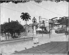 Bairro da Glória neighborhood with Church of Nossa Senhora da Glória do Outeiro in the background