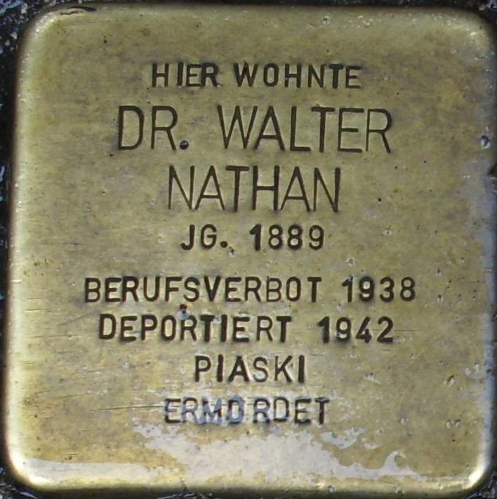 Stolperstein dedicated to Dr. Walter Nathan on Kaiserstraße 24 in Mainz, Germany