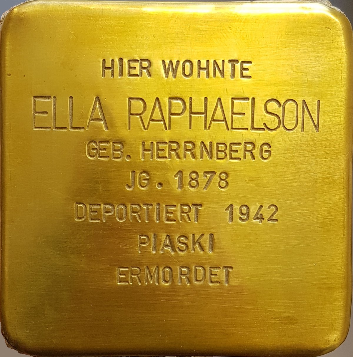 Stolperstein memorial stone dedicated to Ella Raphaelson in Mainz, Germany