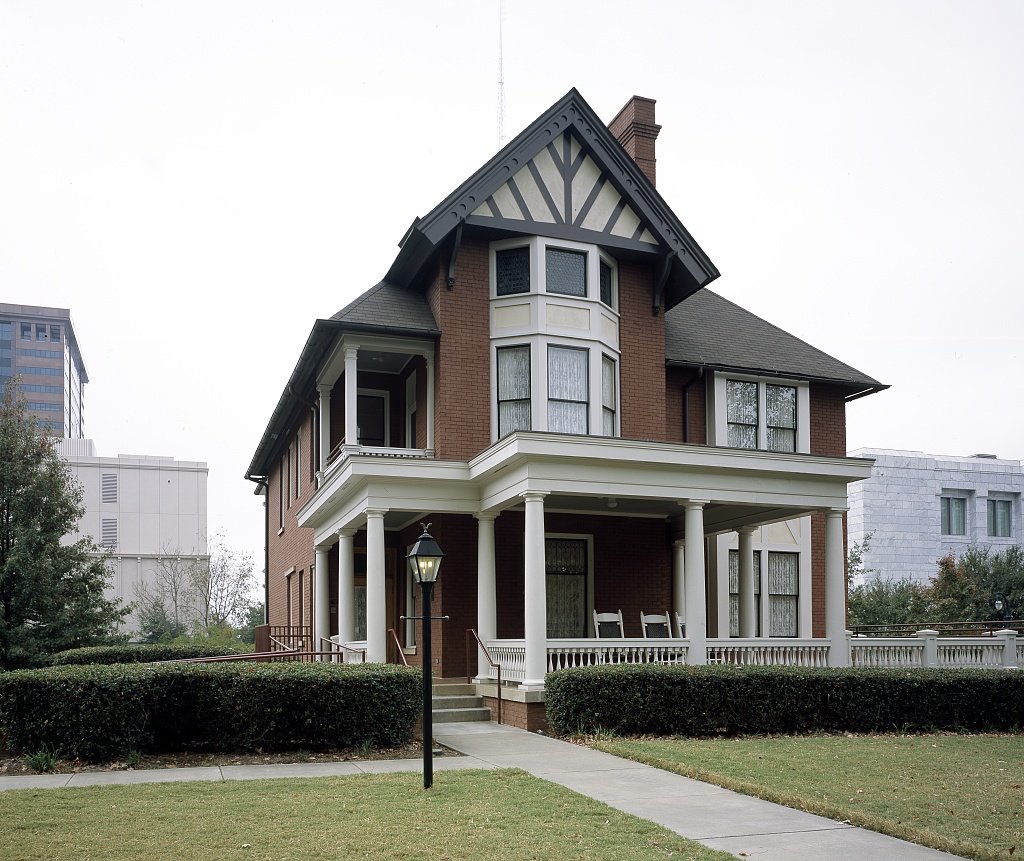 Building where Margaret Mitchell wrote Gone with the Wind in Atlanta, Georgia