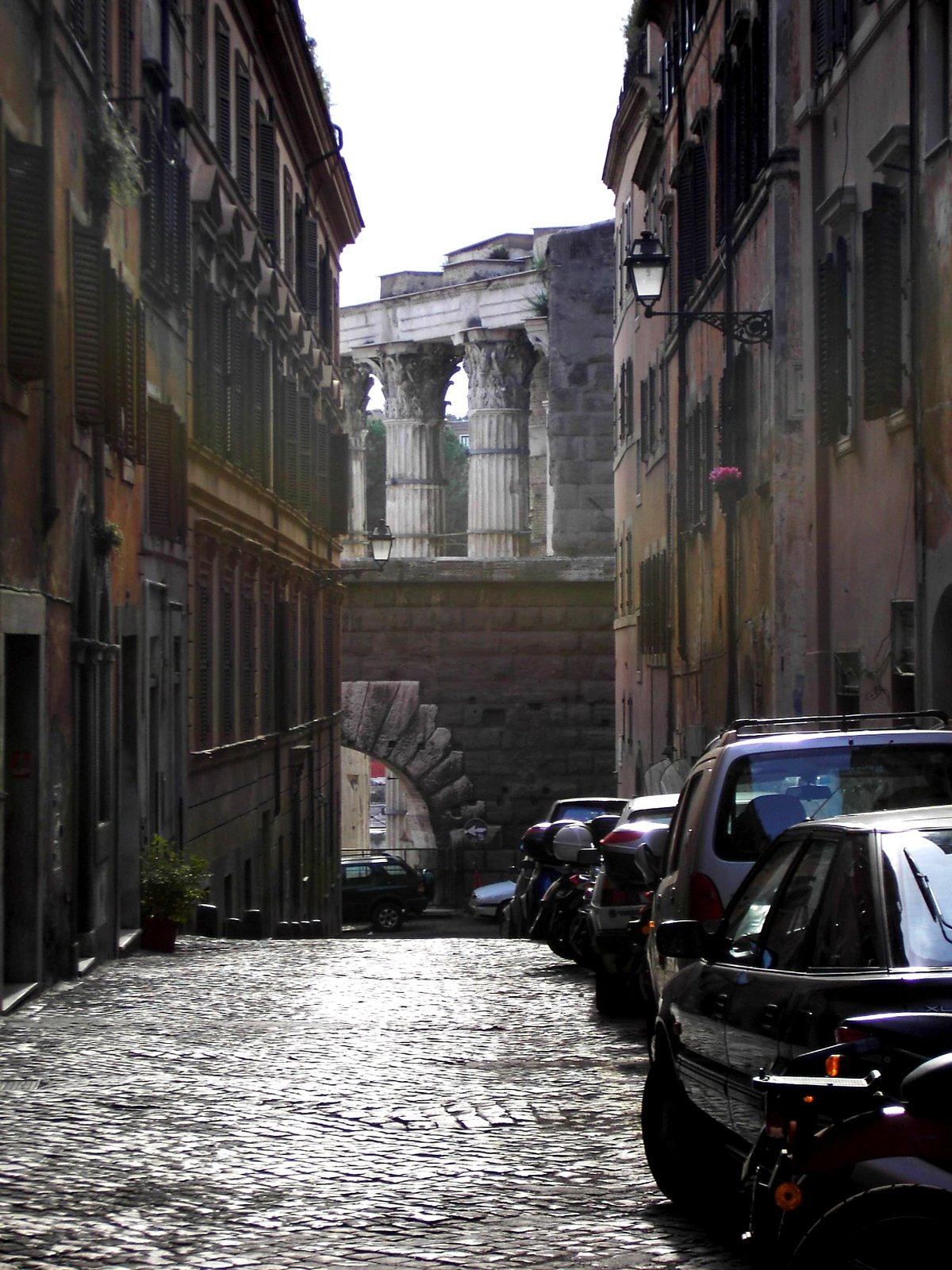 Ancient Roman ruins along Via Baccina in Rome including the Temple of Mars Ultor, Suburra wall, and Arch of Pantani