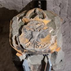 Colored keystone with imperial double eagle coat of arms