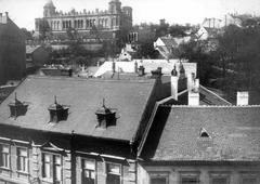Wagner villa built around Gül Baba tomb viewed from Frankel Leó út (Zsigmond utca) in 1974