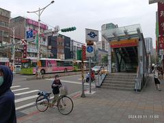 Dongmen Station