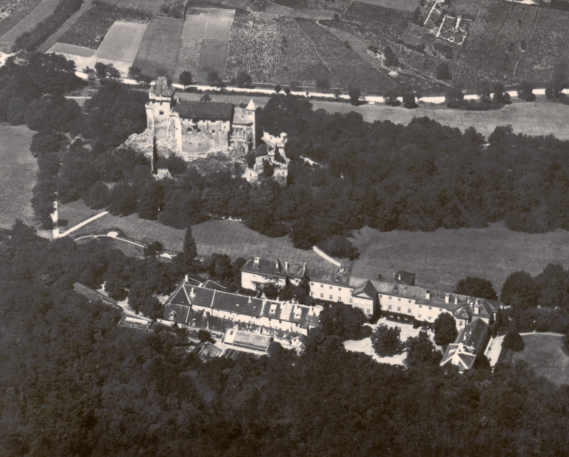 Aerial view of Schloss Liechtenstein and Liechenstein castle near Maria Enzersdorf