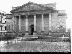 Art Gallery of South Australia building with new wing and Doric portico in 1937