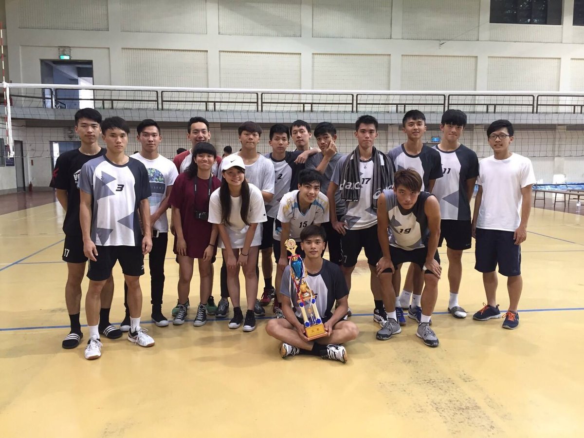 National Taipei University Business Administration Department men's volleyball team group photo