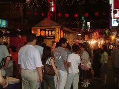 Pepper pie vendor at Raohe Night Market in Fuzhou