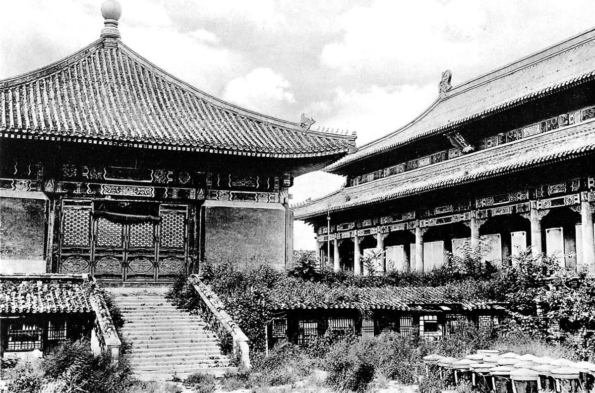 Northernmost main audience hall Kun-ning-kung in traditional Chinese architecture