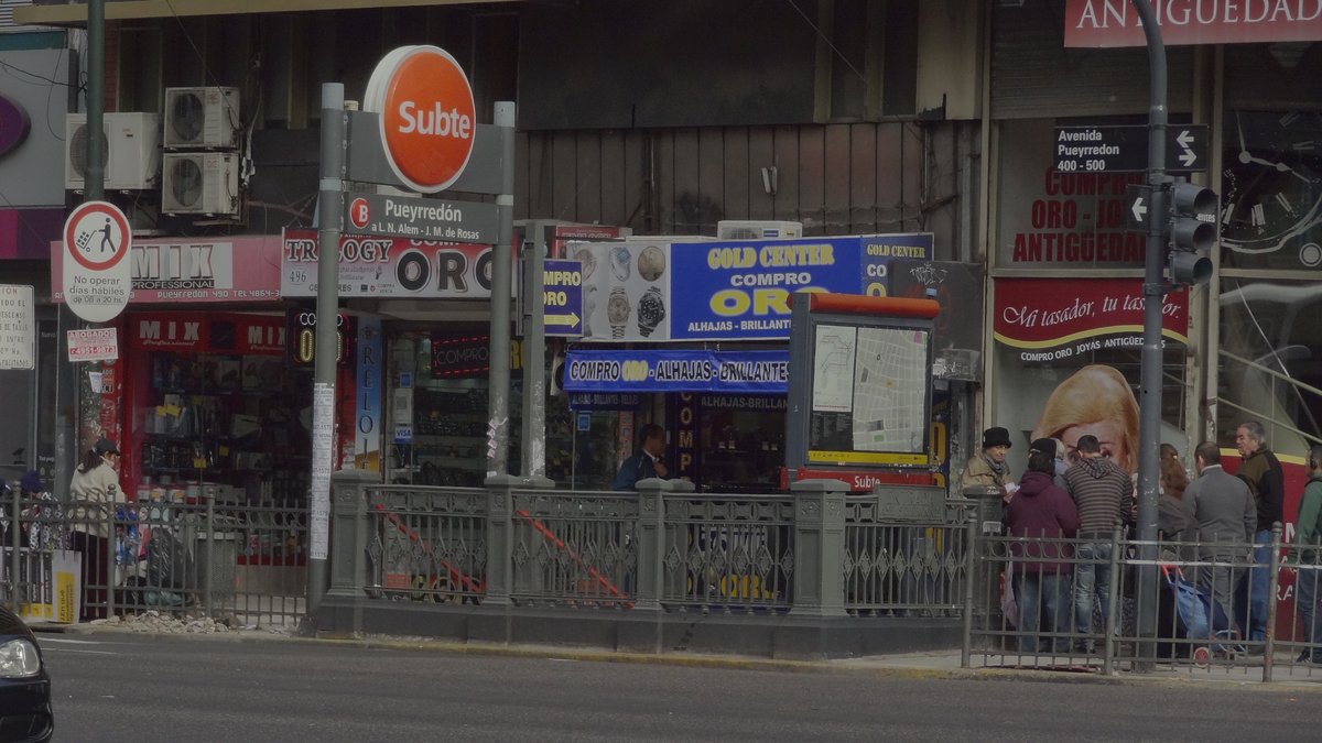 Entrance to Pueyrredón station on Buenos Aires metro