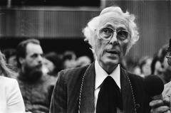 Opening exhibition of painter Carel Willink at the Stedelijk Museum Amsterdam in 1980 black and white photo